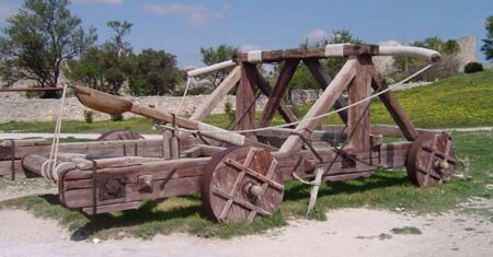 Quem Inventou a Catapulta?