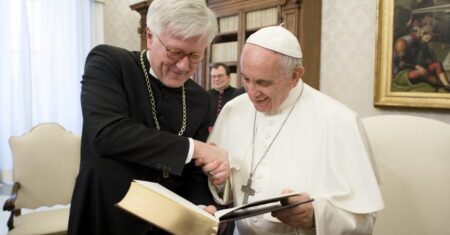 Qual É A Diferença Entre Evangélicos E Católicos?