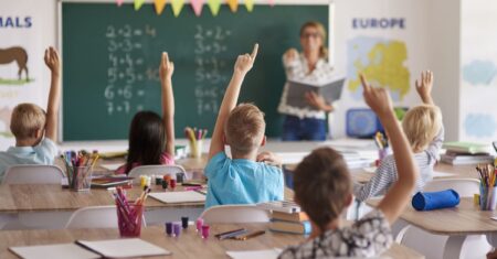Qual É A Diferença Entre Licenciatura E Bacharelado Em Pedagogia?