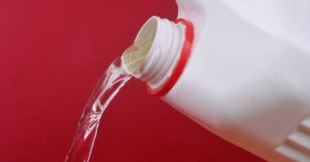Qual É A Diferença Entre Água Sanitária E Cloro?