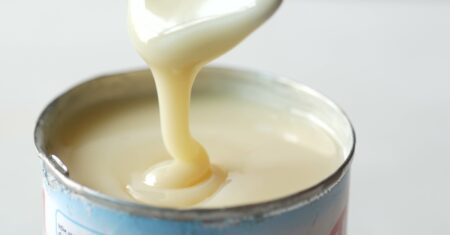 Qual É A Diferença Entre Leite Condensado E Mistura Láctea?