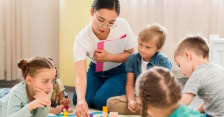 Qual É A Diferença Entre Letras E Pedagogia?